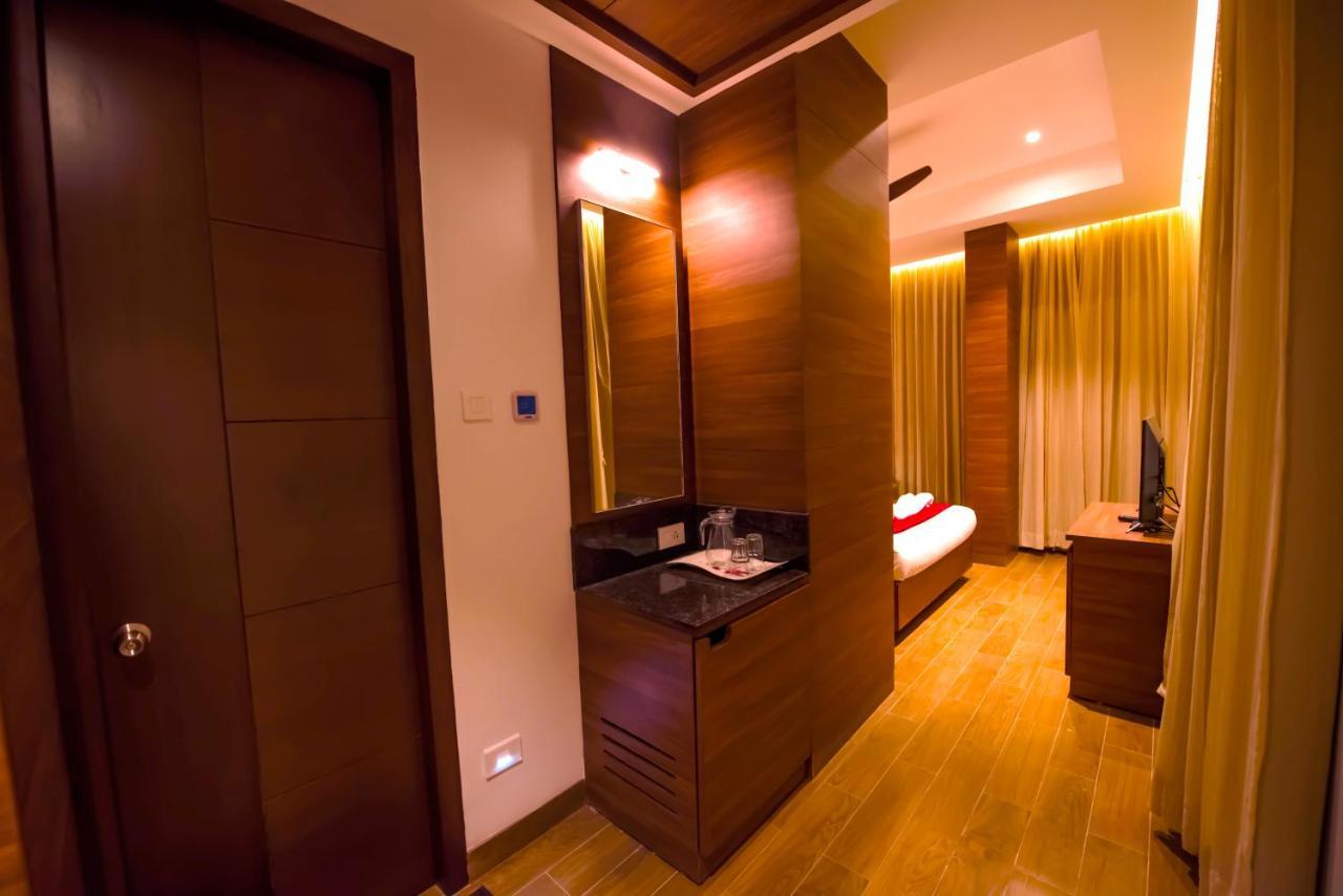 Hotel Annamalai Bahur 外观 照片