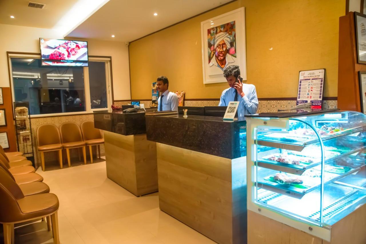 Hotel Annamalai Bahur 外观 照片